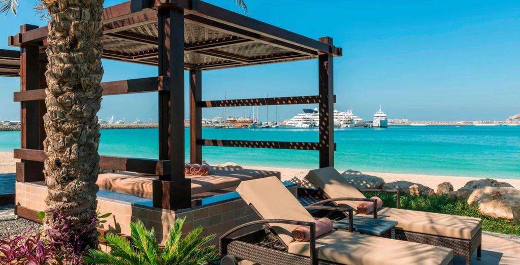 Le Meridien Mina Seyahi Beach Resort & Waterpark 5*