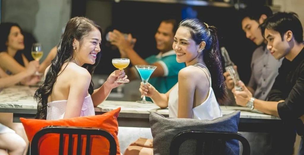 Cross Vibe Bangkok Sukhumvit 4*, Bella Nara Hotel 4* e Kora Beach Resort Phuket 5*