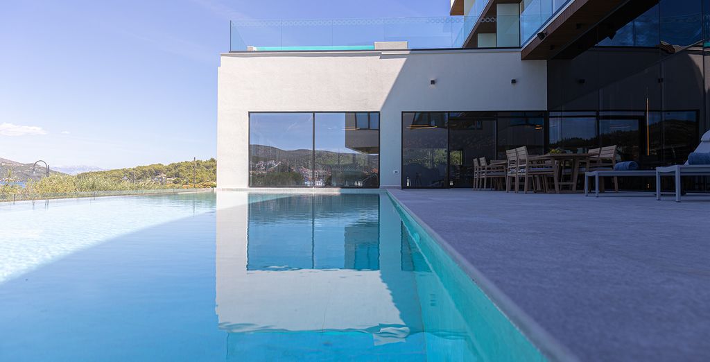 Marinus Beach Hotel 4*
