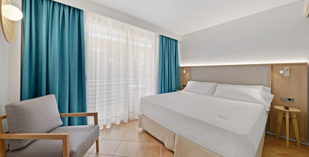 Occidental Cala Viñas 4*