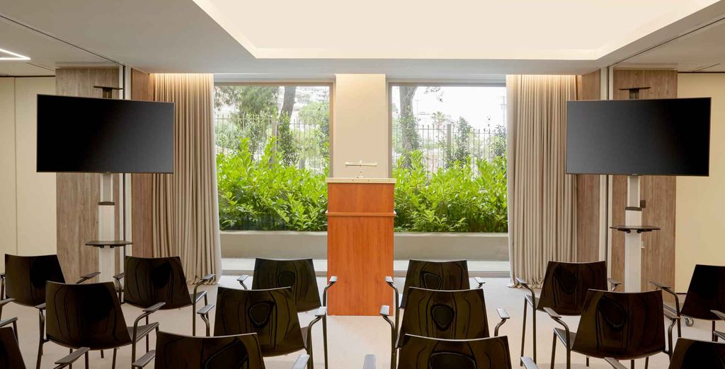 Vincci EverEden Beach Resort & Spa 4*
