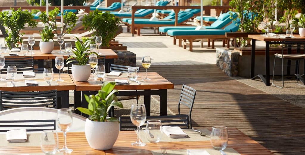 Vincci EverEden Beach Resort & Spa 4*