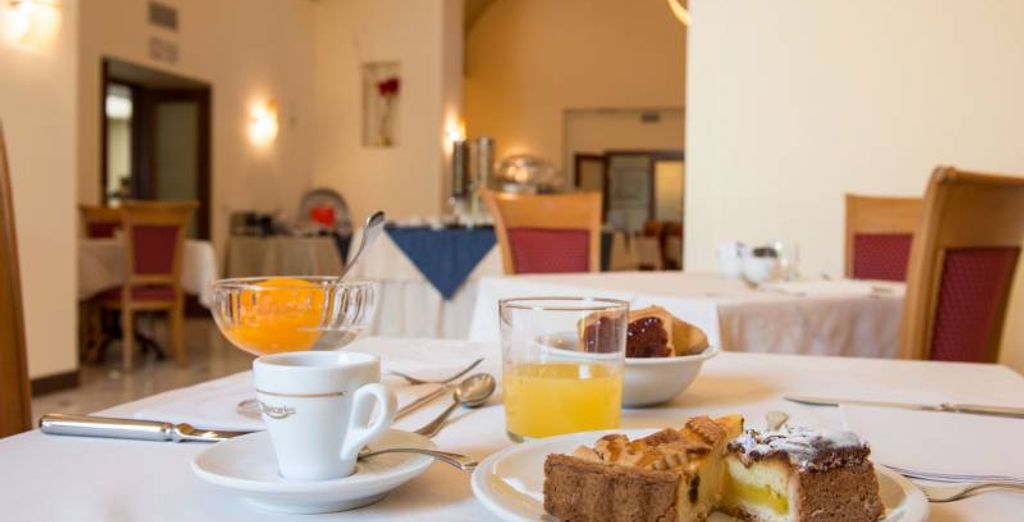 Phi Hotel Astoria 4*