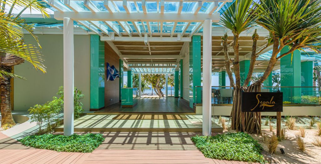 Combinato 5* Crowne Plaza Dubai Festival City e InterContinental Mauritius