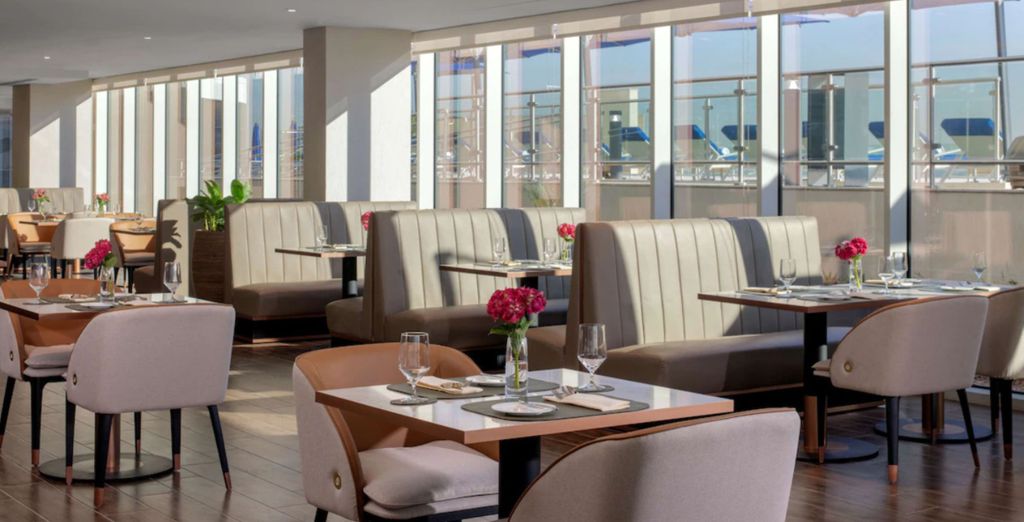 Avani Palm View Dubai Hotel & Suites 