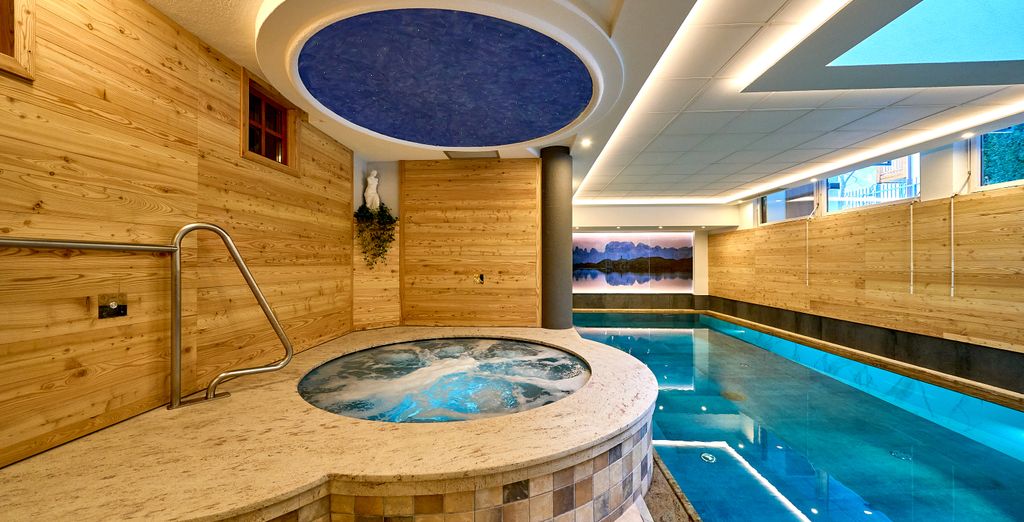 Hotel Cristina 4*