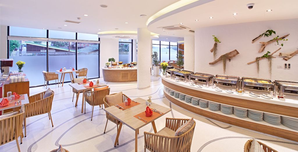 Tour di gruppo: Alla scoperta del Paese e possibile estensione al Bandara Beach Resort Phuket 4*