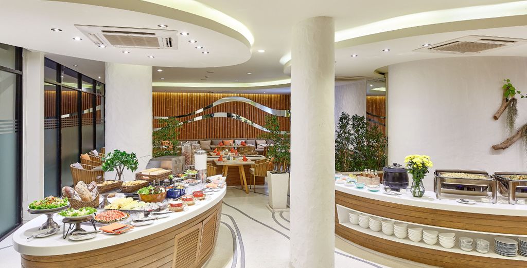 Tour di gruppo: Alla scoperta del Paese e possibile estensione al Bandara Beach Resort Phuket 4*