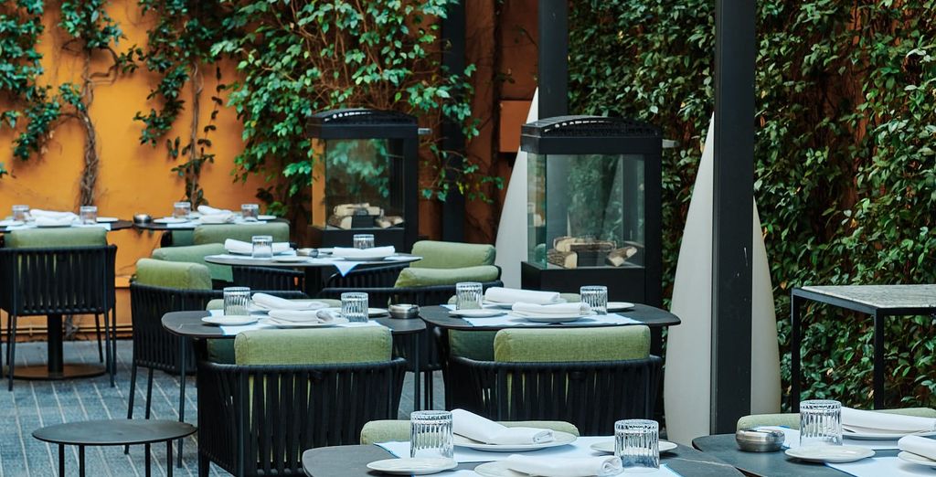 Gallery Hotel 4*