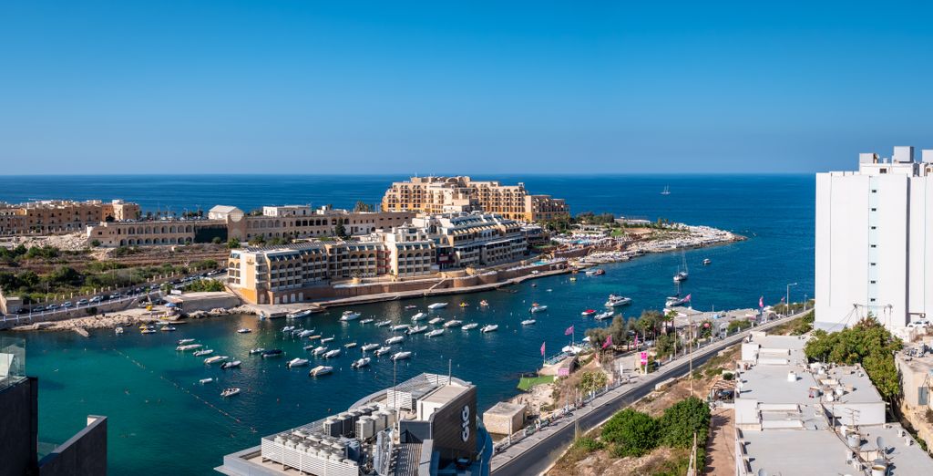 Radisson Blu Resort Malta Saint Julian's 5*