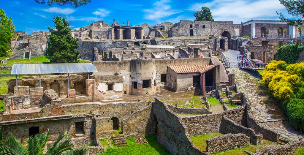 Tour di 3, 4, 5 o 7 notti tra Pompei, il Vesuvio e Sorrento