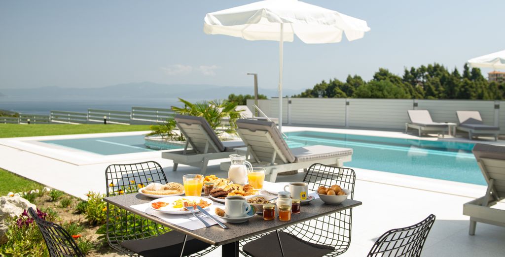 Terra Olivia Luxury Villas & Suites 