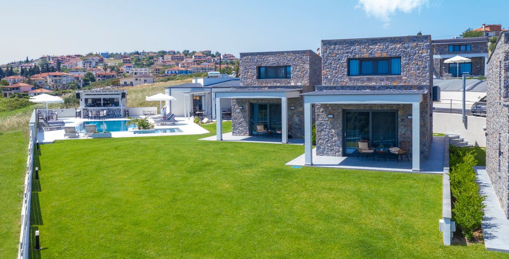 Terra Olivia Luxury Villas & Suites 