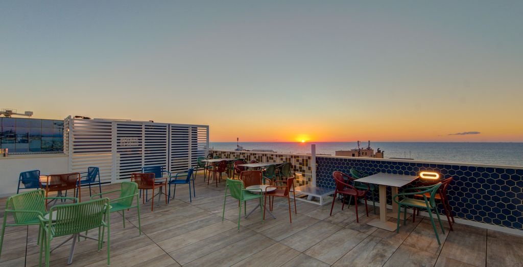 IKYK Hotel 