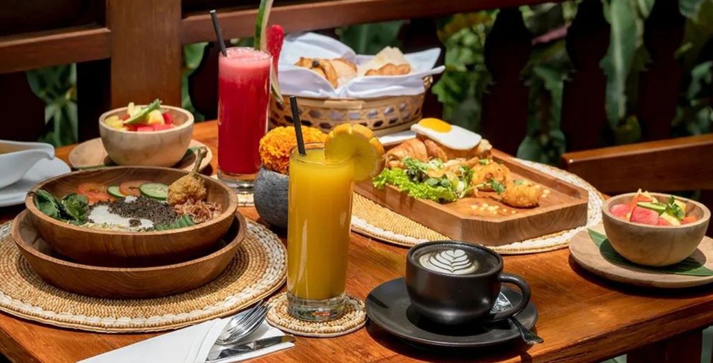 Combinato: Arkamara Dijiwa Ubud 5*, The Acala Shri Sedana 4* e Balicosy Villa 4*