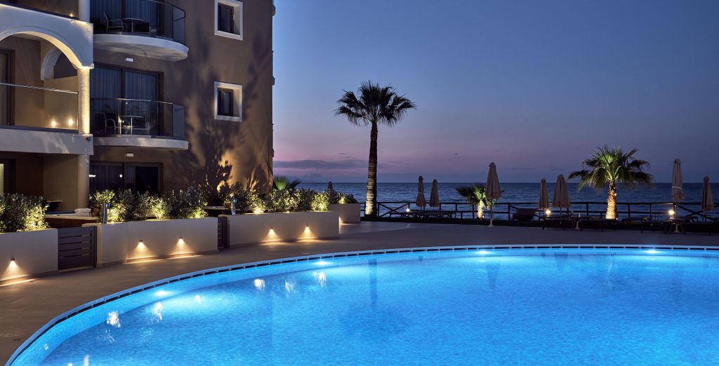 Windmill Bay Hotel 4*
