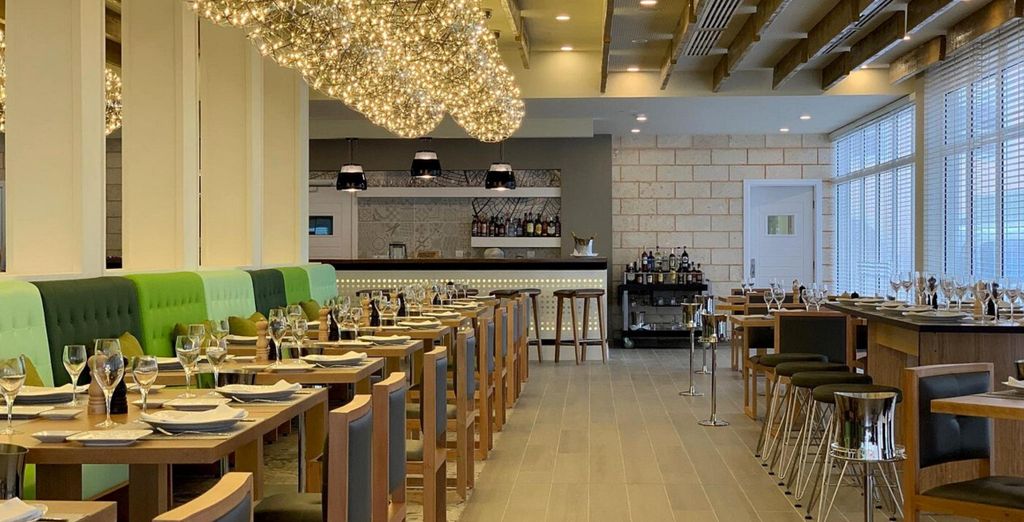 Combinato Valentin Quinta Avenida Hotel 5* e Melia Internacional 5*