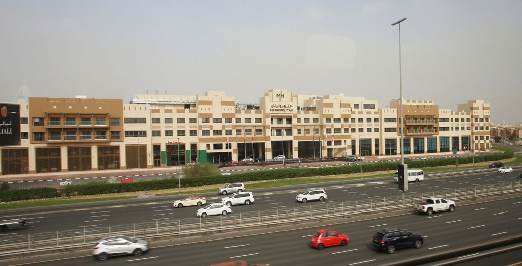 Metropolitan Hotel Dubai 4*