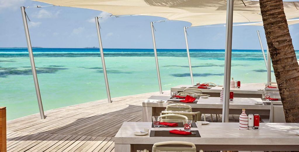 LUX* South Ari Atoll Resort & Villas 5*