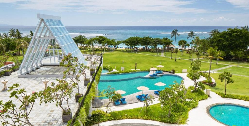Combinato: Sakti Garden Resort & Spa 4*, Sudamala Resort, Komodo 5* e Merusaka Nusa Dua 5*