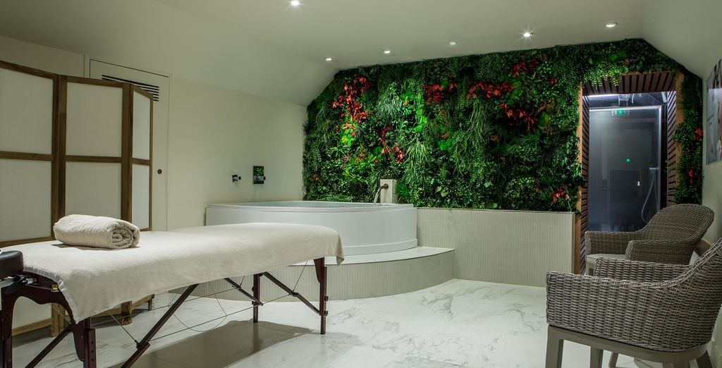 Hotel Saint-Petersbourg Opéra & Spa 4*