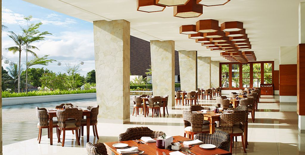 Combinato: Sakti Garden Resort & Spa 4*, Sudamala Resort, Komodo 5* e Merusaka Nusa Dua 5*