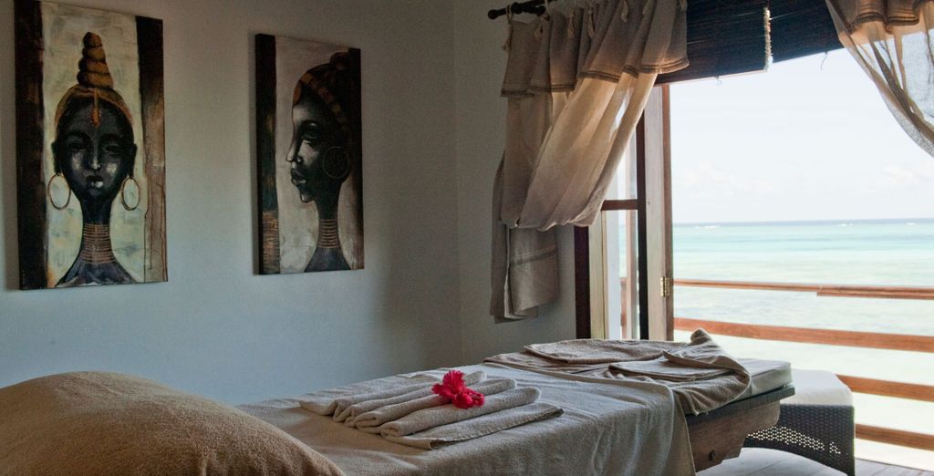 Safari privato nella natura e Karafuu Beach Resort & Spa 5*