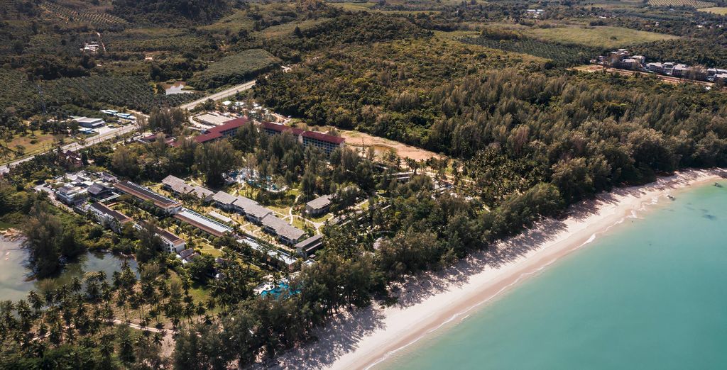 Avani + Khao Lak Resort 5* 