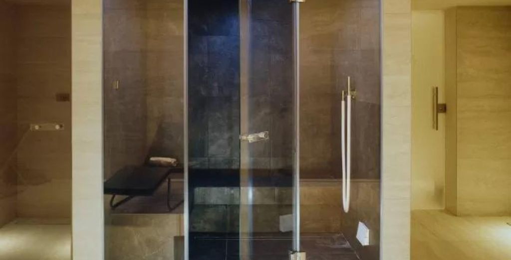 Villa Monty Banks 4*