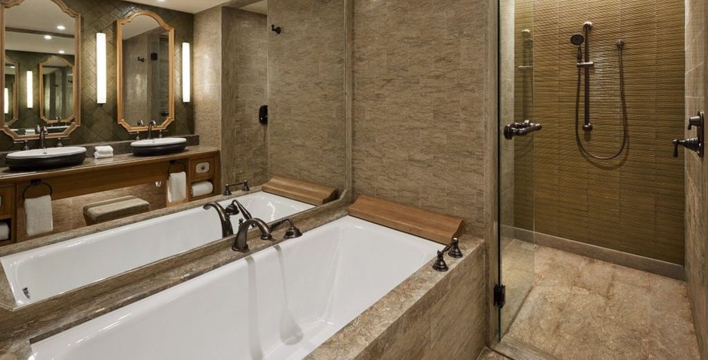 Combinato 5*: Hotel Adiwana Bisma, Anema Resort Gili Lombok e Hotel Hyatt Regency Bali