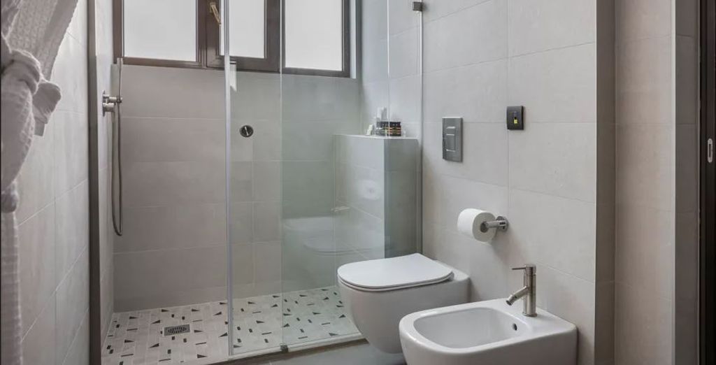 Royalty Hotel Athens 4* e BVS Bosphorus Hotel Pera 4*