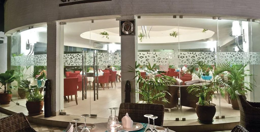 Leopard Beach Resort and Spa 5* con possibile safari