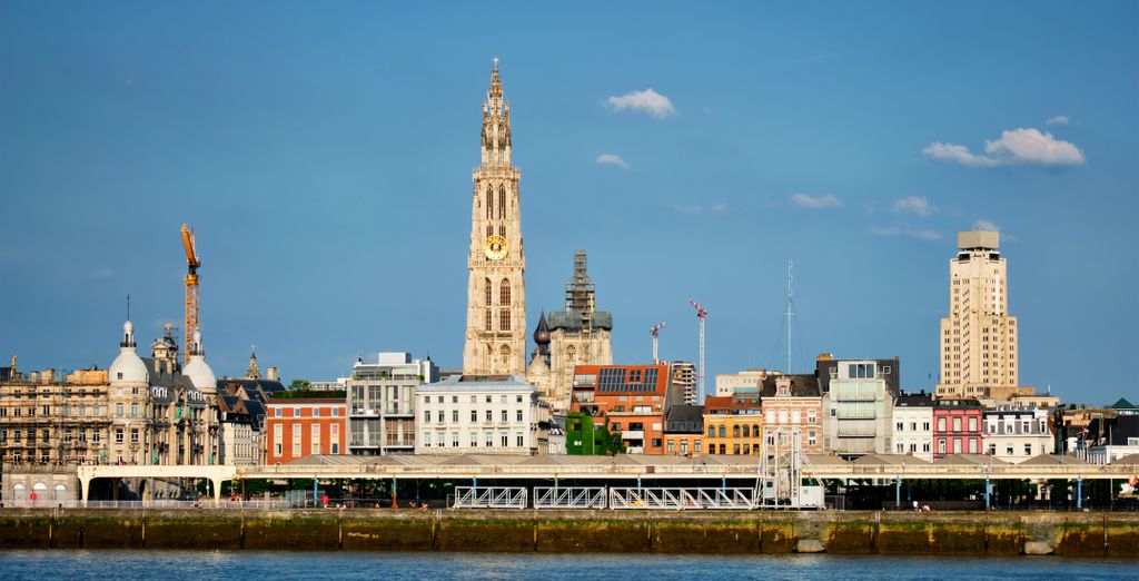 NH Collection Antwerp Centre 4*