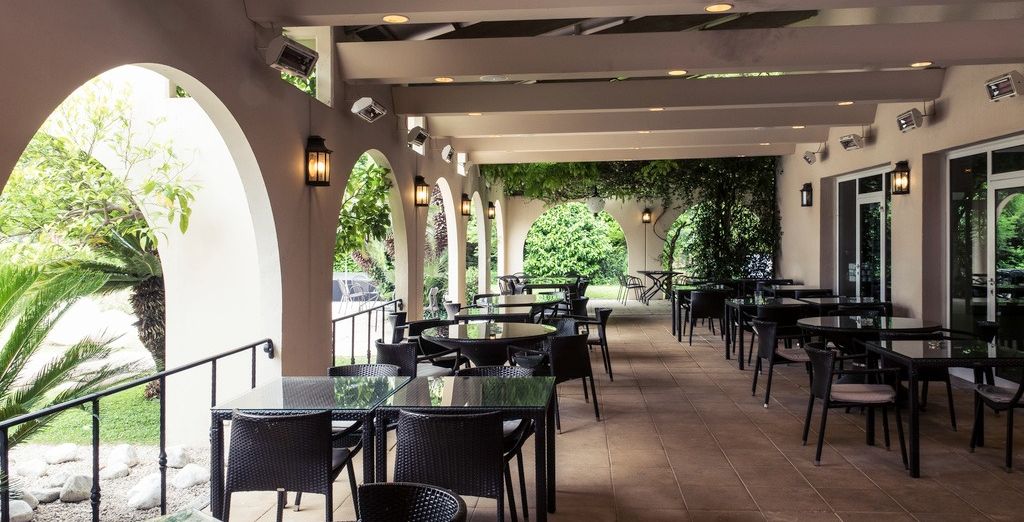 Hotel Mercure Antibes Sophia Antipolis 4*
