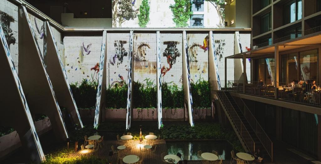 Lumen Hotel & The Lisbon Light Show 4*