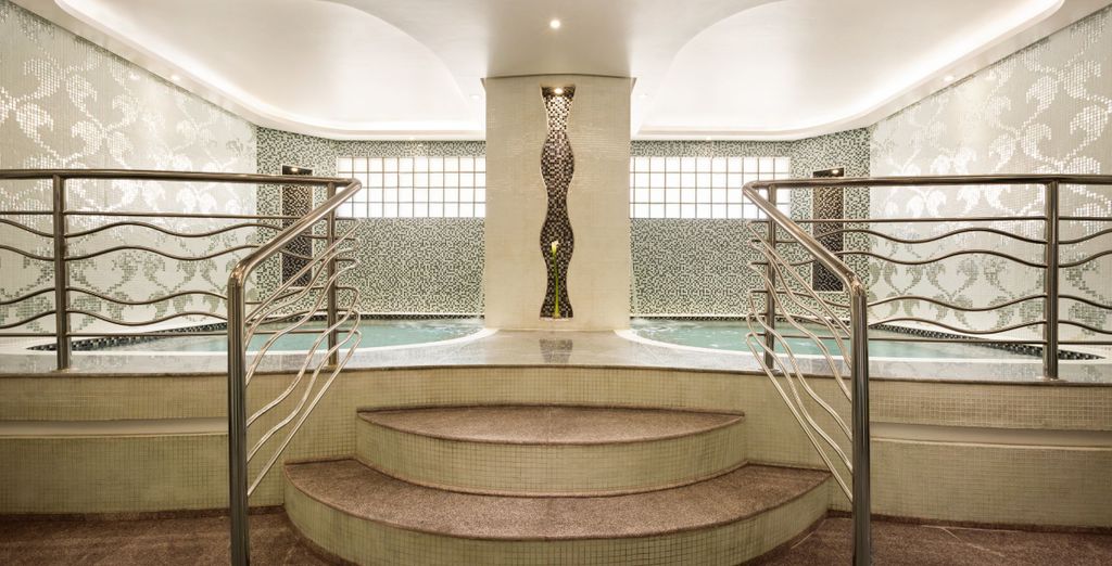 Wyndham Garden Manama 4*