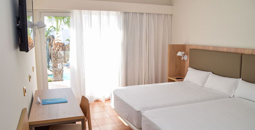 Hotel Playaballena Aquapark & Spa 4*