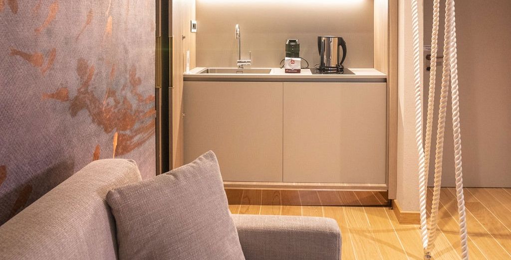 Miramare Suites 4*