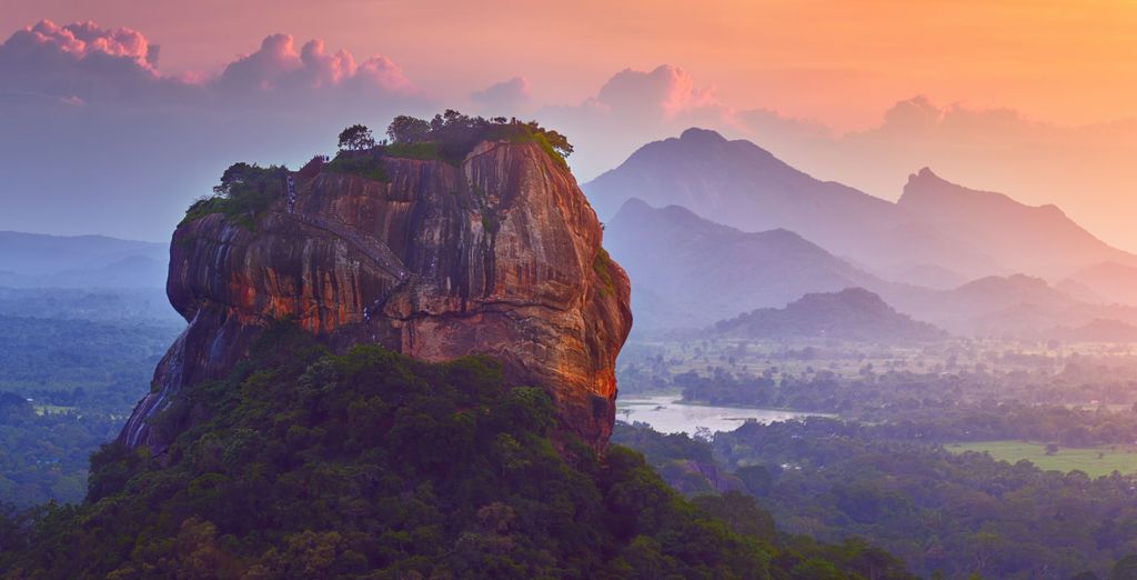 Tour privato: Le meraviglie dello Sri Lanka ed estensione in spiaggia