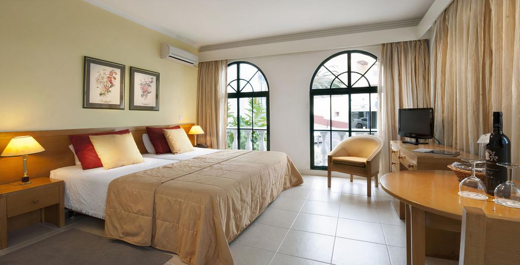 Hotel Royal Orchid 4*