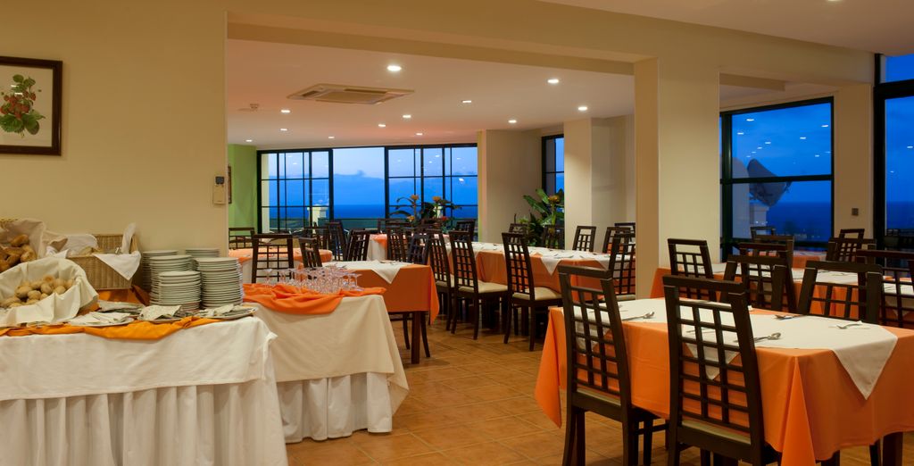 Hotel Royal Orchid 4*