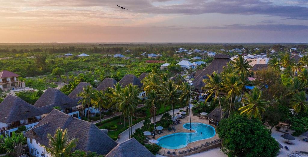 Paradise Beach Resort 4*