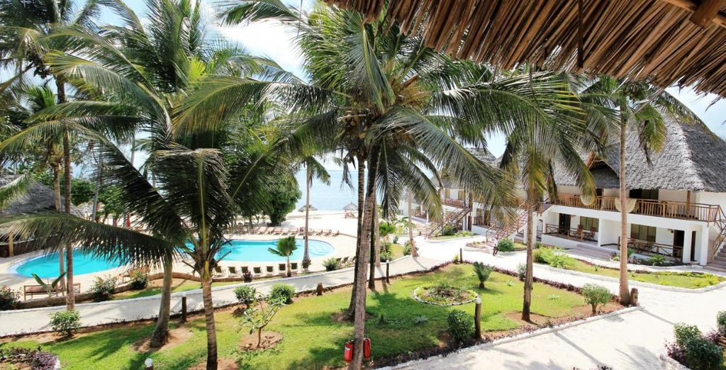 Paradise Beach Resort 4*