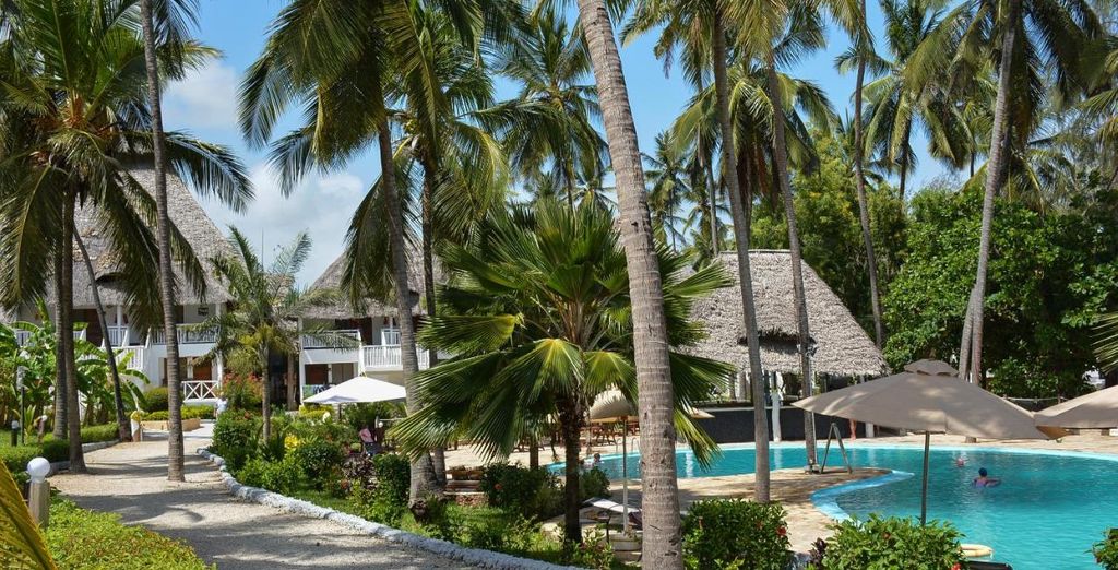 Paradise Beach Resort 4*