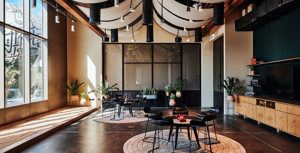 25hours Hotel One Central 5*