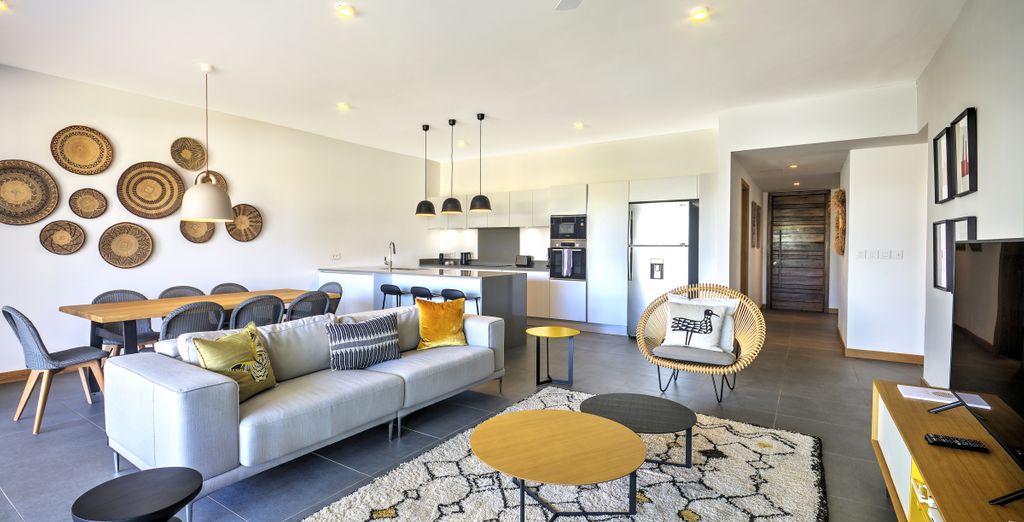 Mythic Suites & Villas 5*