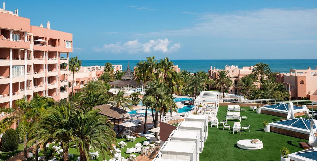 Oliva Nova Beach & Golf Resort 4*