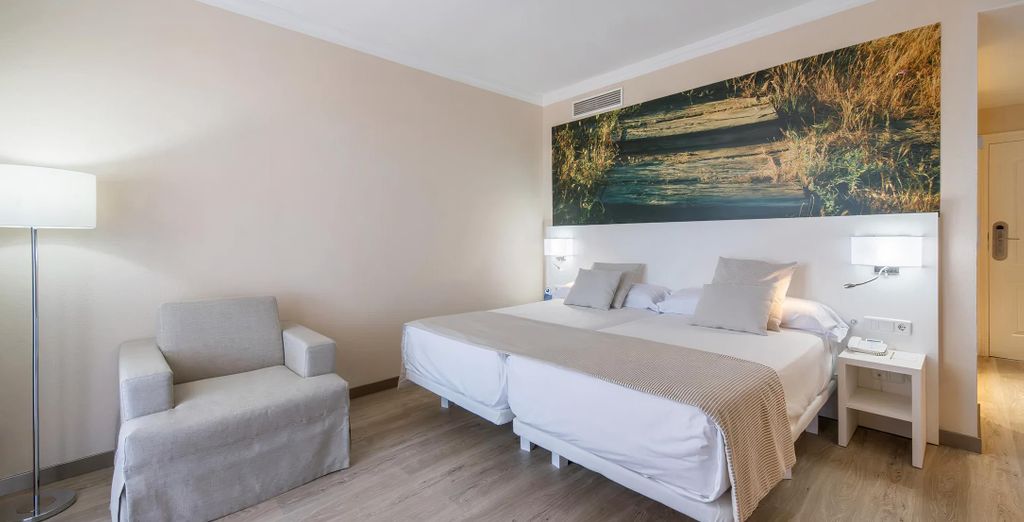 Oliva Nova Beach & Golf Resort 4*