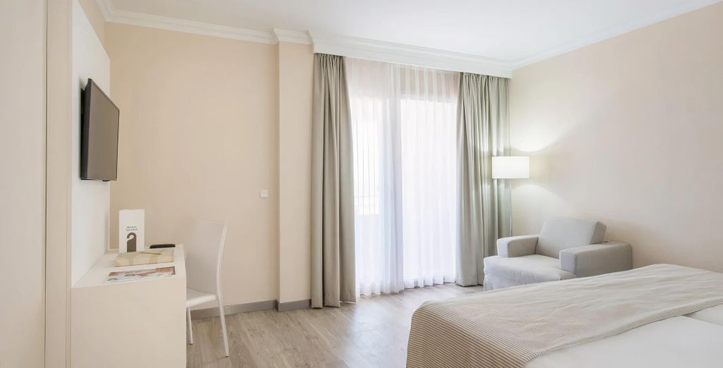 Oliva Nova Beach & Golf Resort 4*