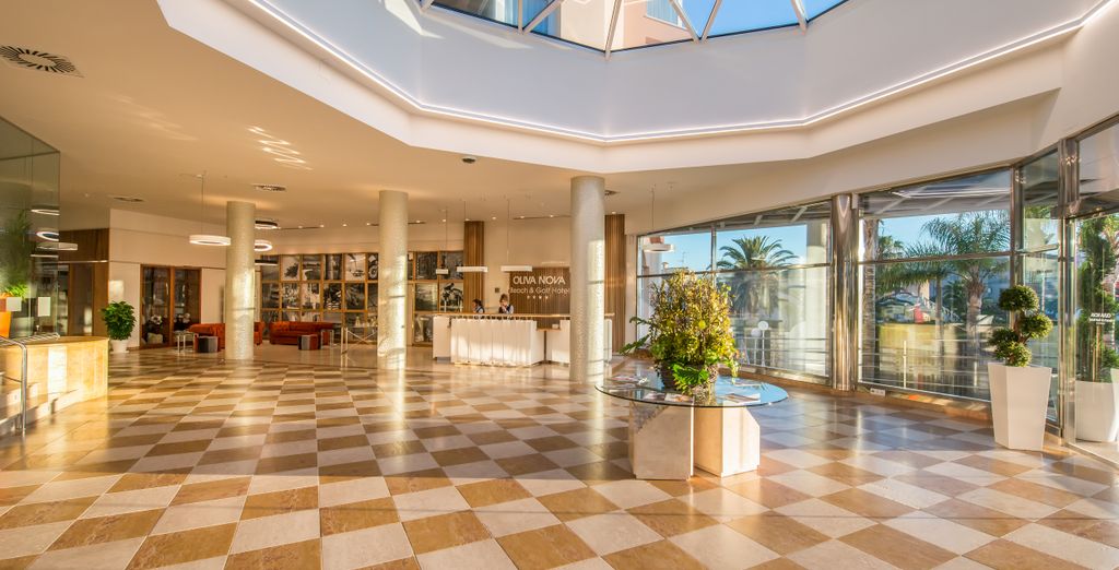 Oliva Nova Beach & Golf Resort 4*